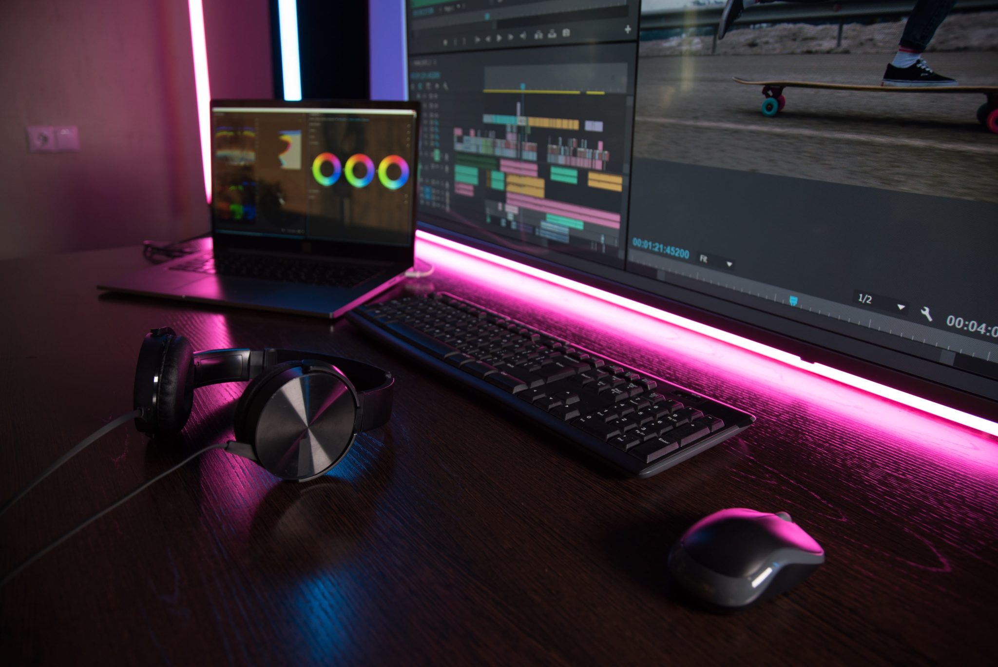 DaVinci Resolve Vs Premiere Pro Which Is Best For You LaptrinhX