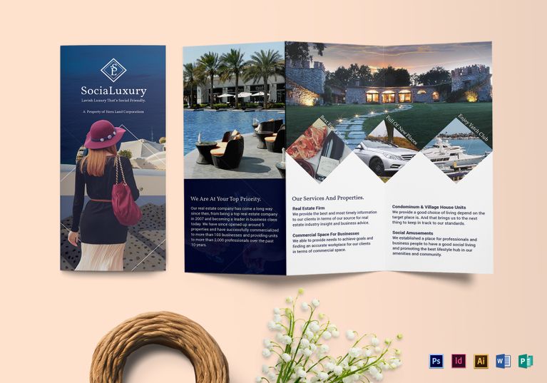 Mock-up-Luxury-Brochure-10202017-767x537