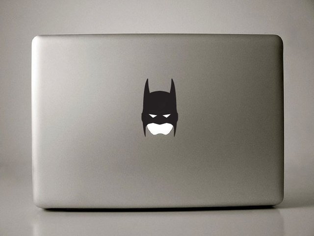 batman-macbook-pro-sticker
