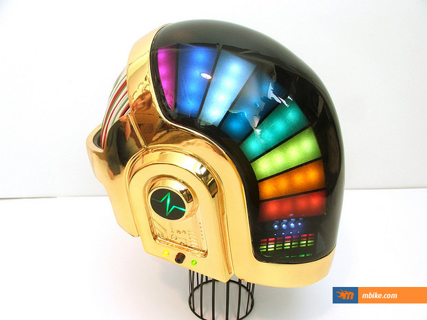 dafi_punk_helmet_3_d