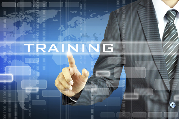 itskills-training-when-to-outsource-tech-training-for-employees