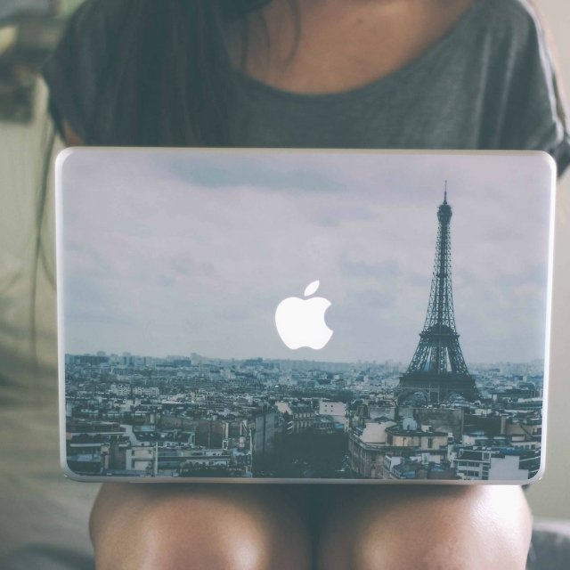 paris-macbook-skin-sticker