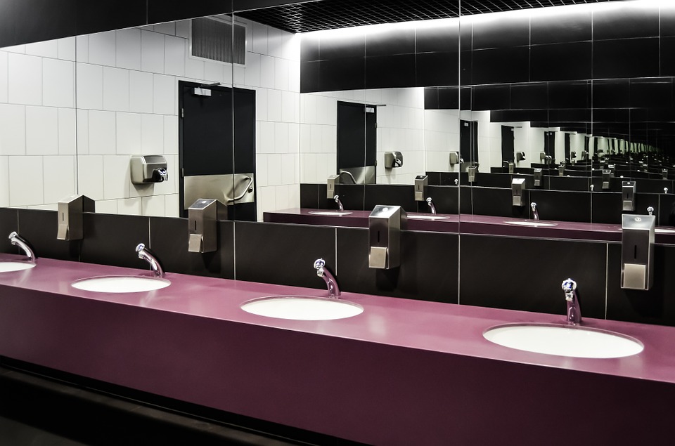 start-a-clean-bathroom-culture-at-your-company