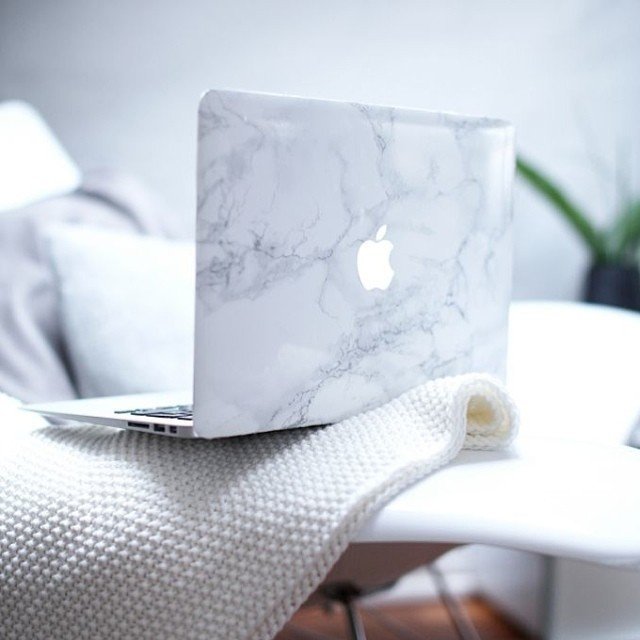white-marble-laptop-decal-macbook